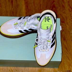 Beyonce’s IVY PARK x adidas Supersleek 72                        Women’s Size 6